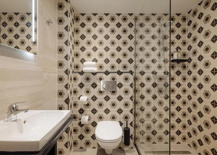 Leonardo Savoy 4* Rotterdam