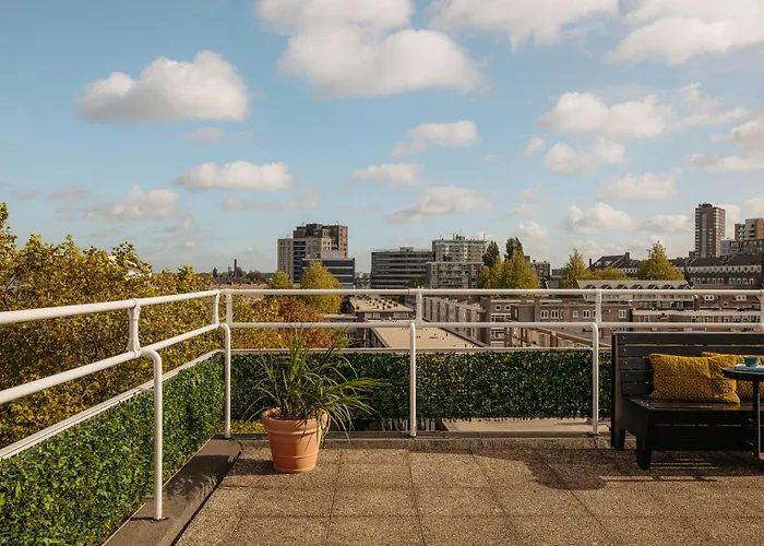 Hotel Leonardo Savoy 4*