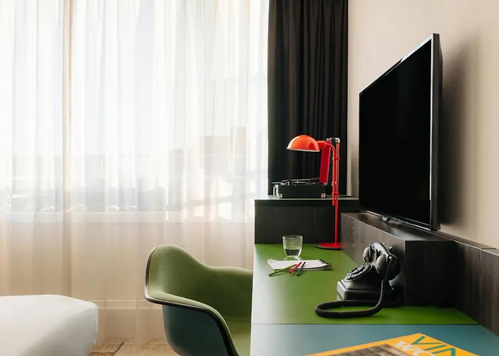 Hotel Leonardo Savoy Rotterdam