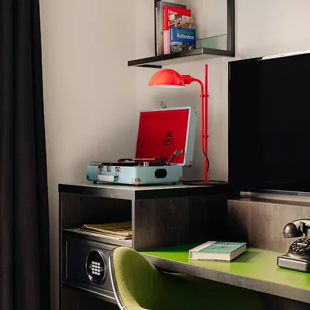 Hotel Leonardo Savoy Róterdam