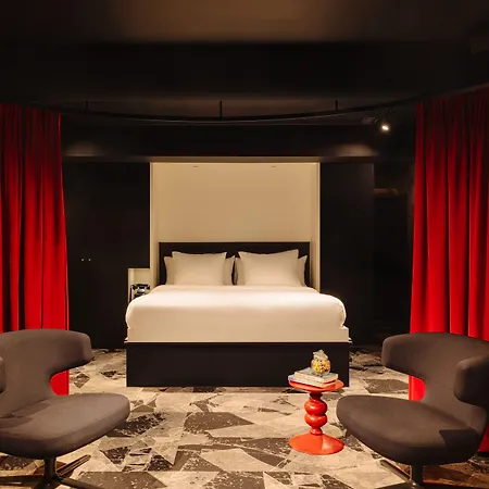 Leonardo Savoy Hotel