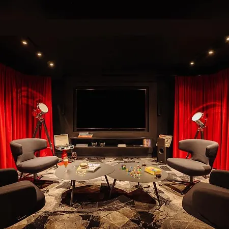 Leonardo Savoy 4* روتردام