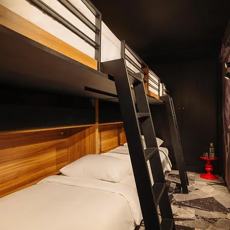 Leonardo Savoy Hotel 4*