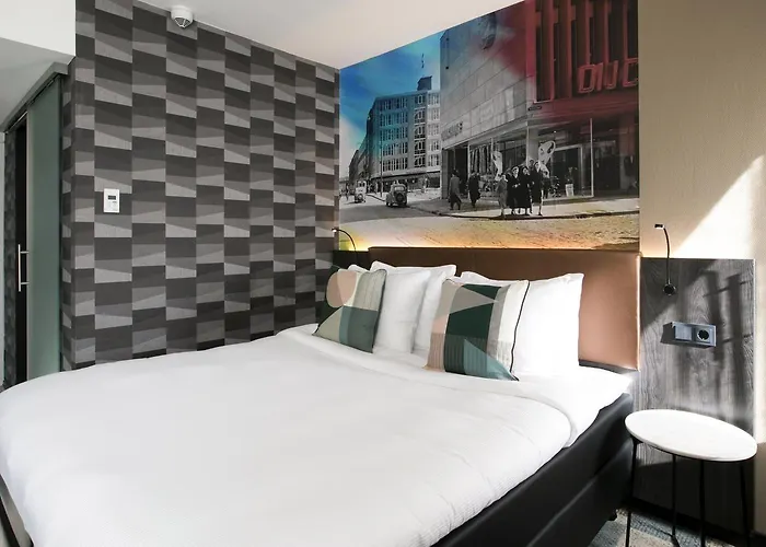 Leonardo Savoy 4* Rotterdam