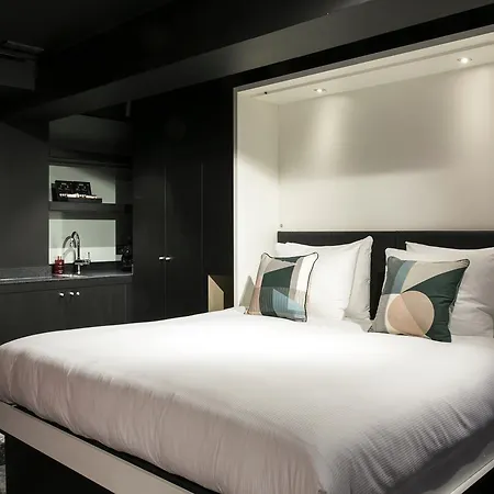 Leonardo Hotel Rotterdam Savoy 4*