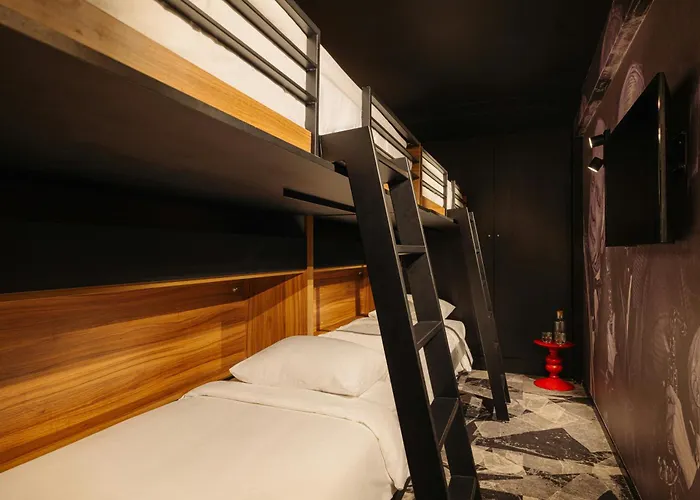 Leonardo Savoy Hotell